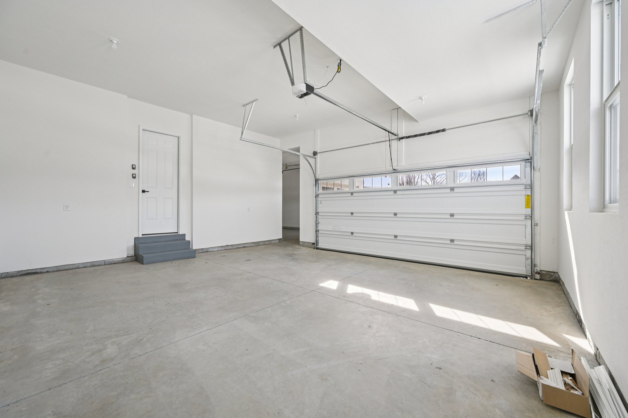 Thornborough Dr-S3001-060.jpg