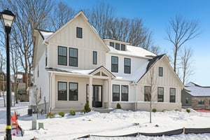 Thornborough Dr-S3001-002.jpg