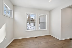 Thornborough Dr-S3001-018.jpg