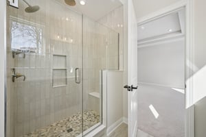 Thornborough Dr-S3001-037.jpg