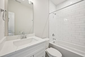 Thornborough Dr-S3001-043.jpg