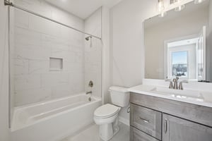 Thornborough Dr-S3001-048.jpg