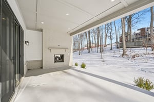 Thornborough Dr-S3001-064.jpg