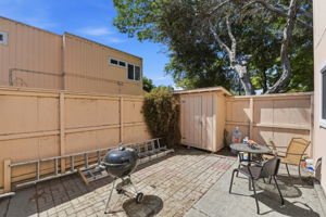 032_F8_2102 Alexian Dr