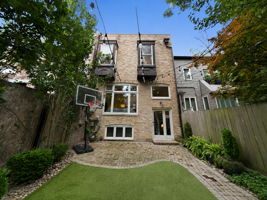  Photo 28