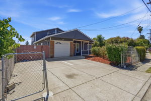 002_F8_2102 Overhill Rd