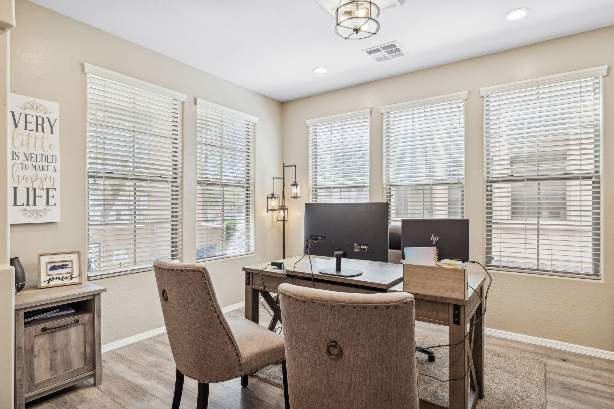 21022 W Edith Way - 008.jpg