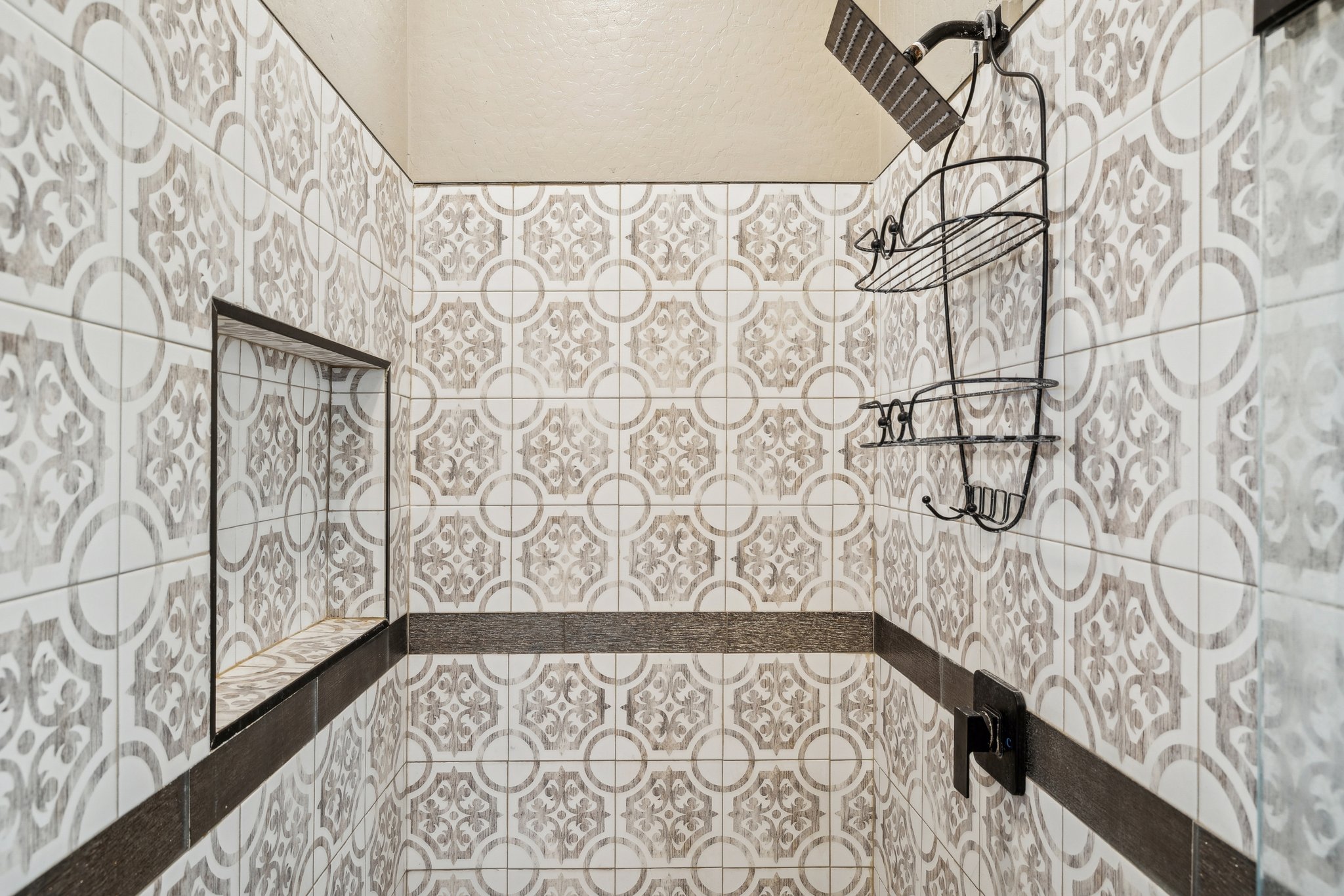 21022 W Edith Way - 016.jpg