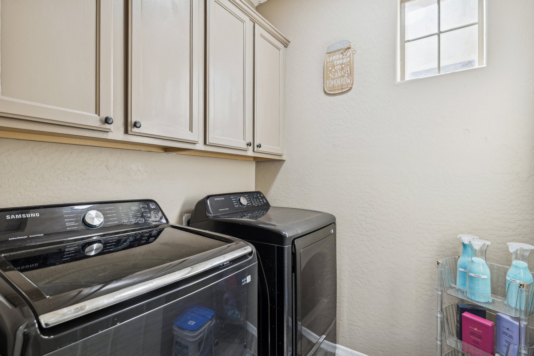 21022 W Edith Way - 025.jpg