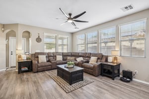 21022 W Edith Way - 002.jpg