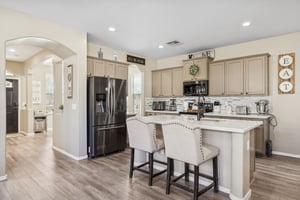 21022 W Edith Way - 005.jpg