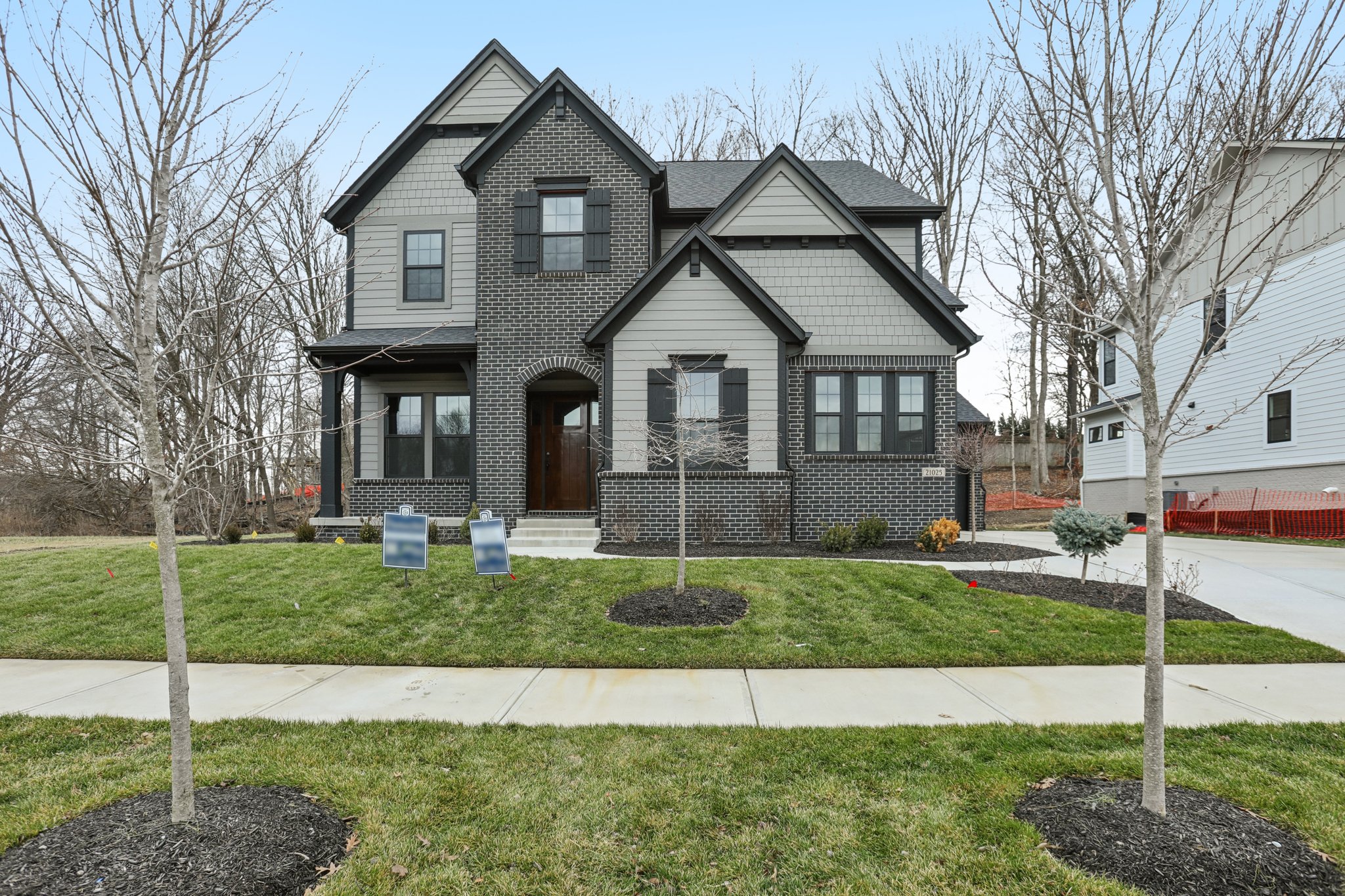 Thornborough Dr-S1401-002.jpg