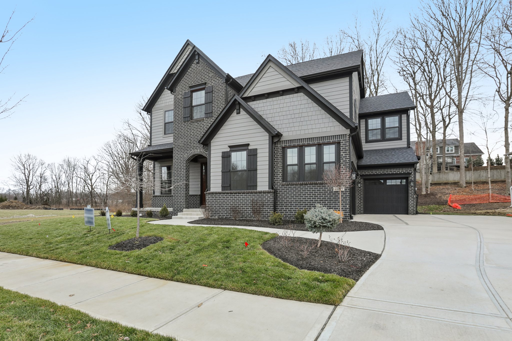 Thornborough Dr-S1401-003.jpg