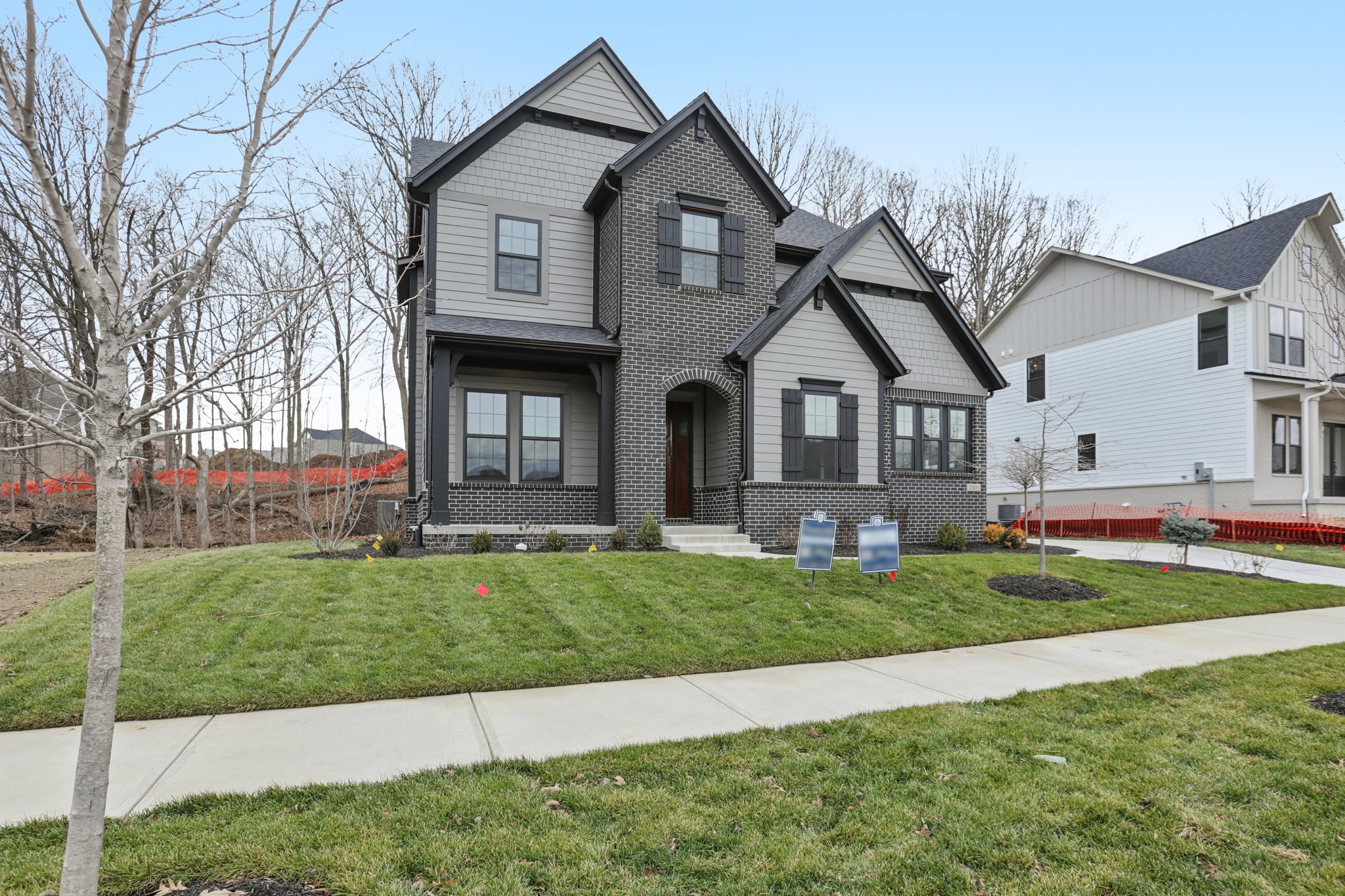 Thornborough Dr-S1401-004.jpg