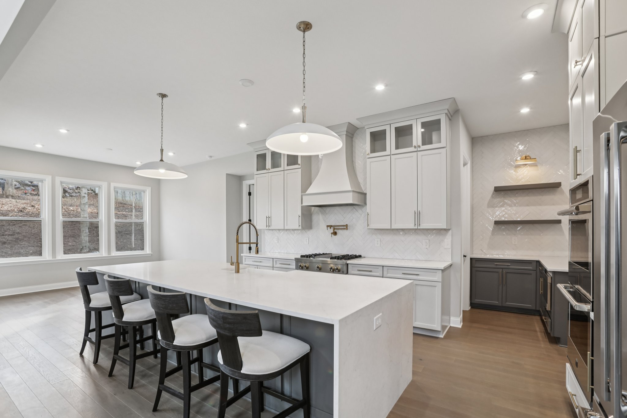 Thornborough Dr-S1401-016.jpg