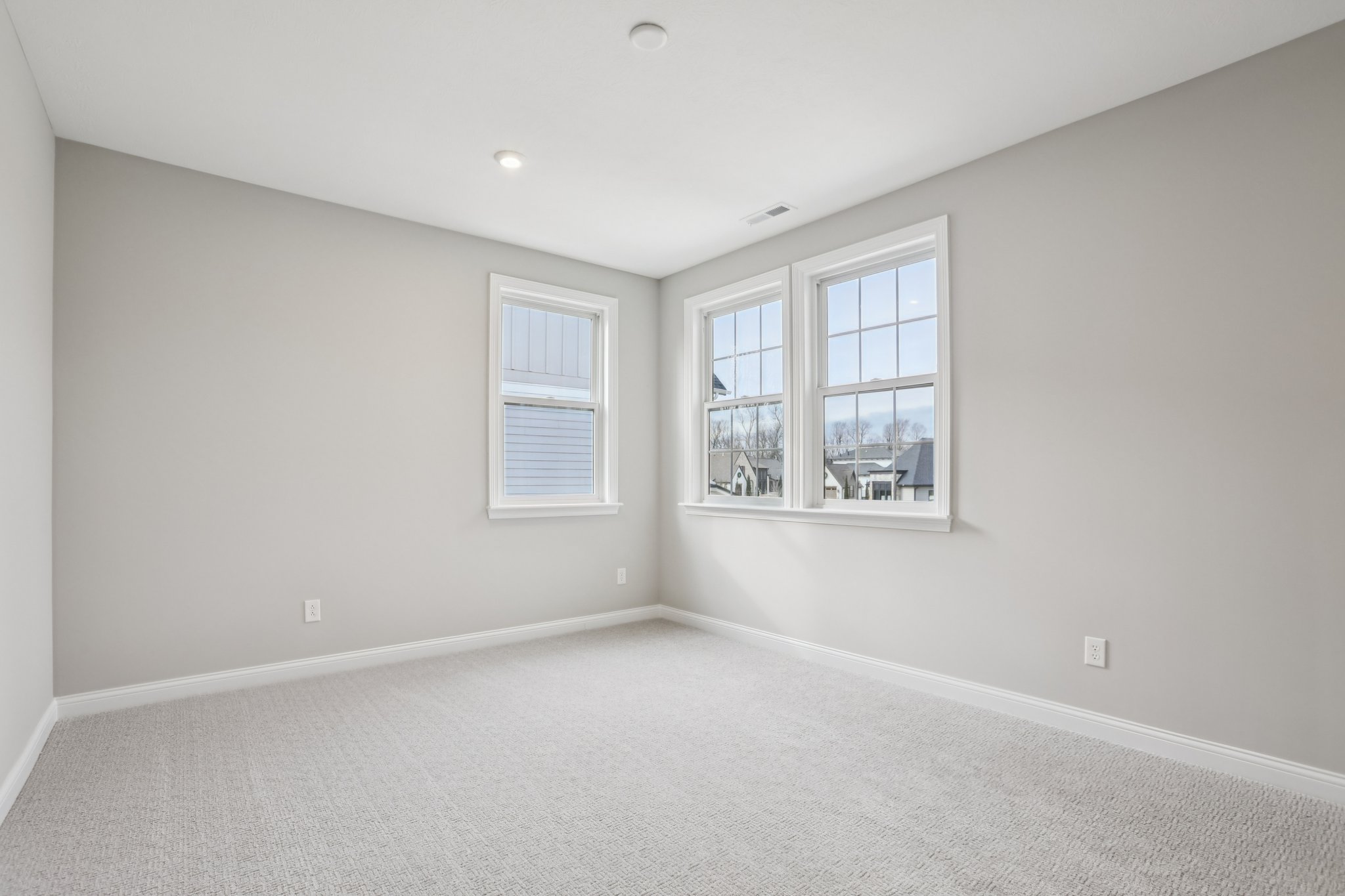 Thornborough Dr-S1401-032.jpg