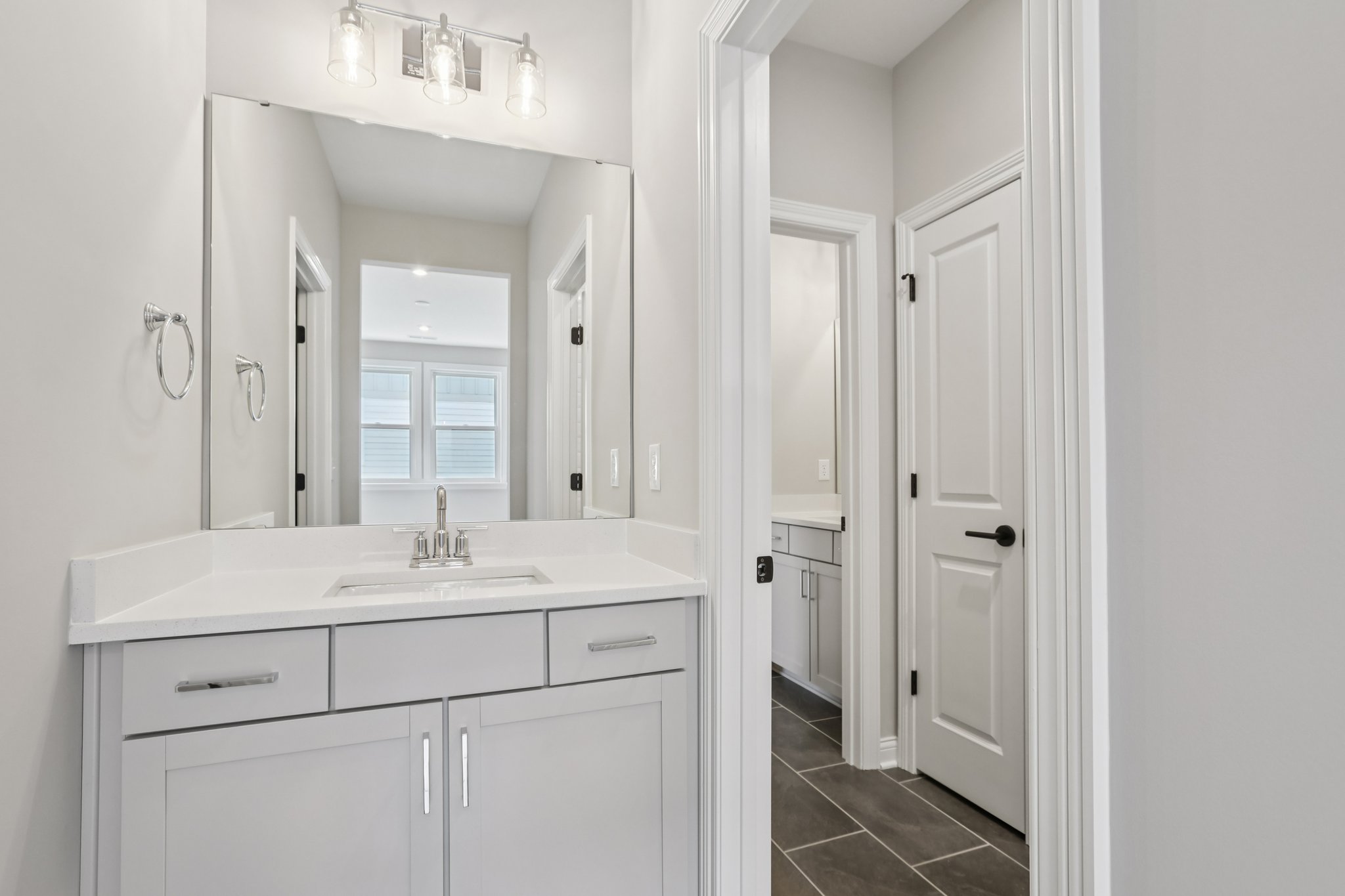 Thornborough Dr-S1401-041.jpg