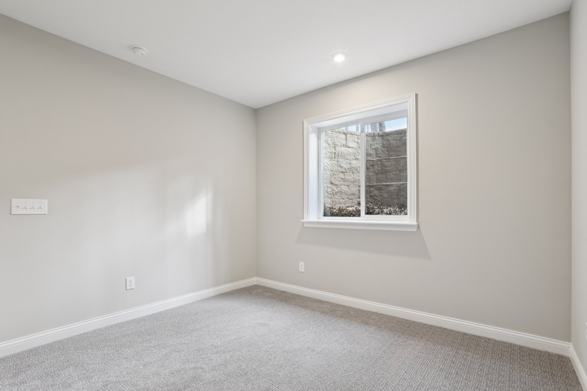 Thornborough Dr-S1401-050.jpg