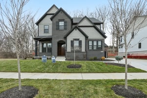 Thornborough Dr-S1401-002.jpg