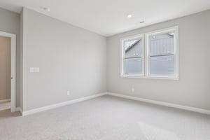 Thornborough Dr-S1401-031.jpg