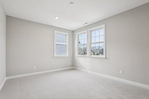 Thornborough Dr-S1401-032.jpg