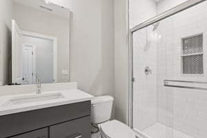 Thornborough Dr-S1401-042.jpg