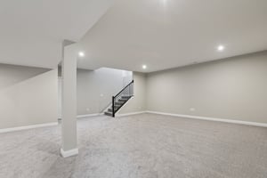 Thornborough Dr-S1401-045.jpg