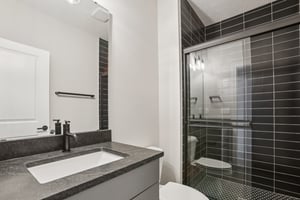 Thornborough Dr-S1401-051.jpg