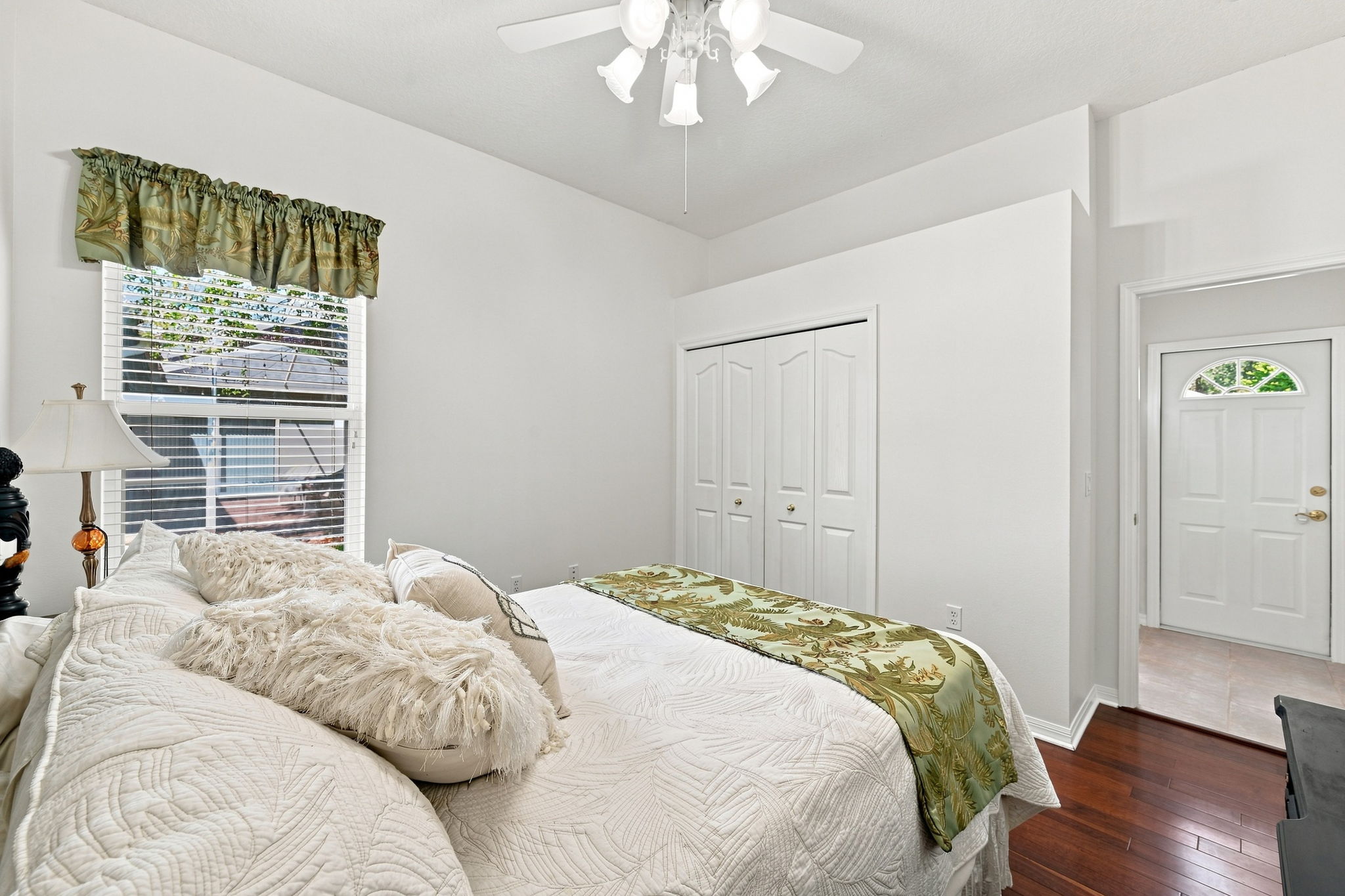 Bedroom4b