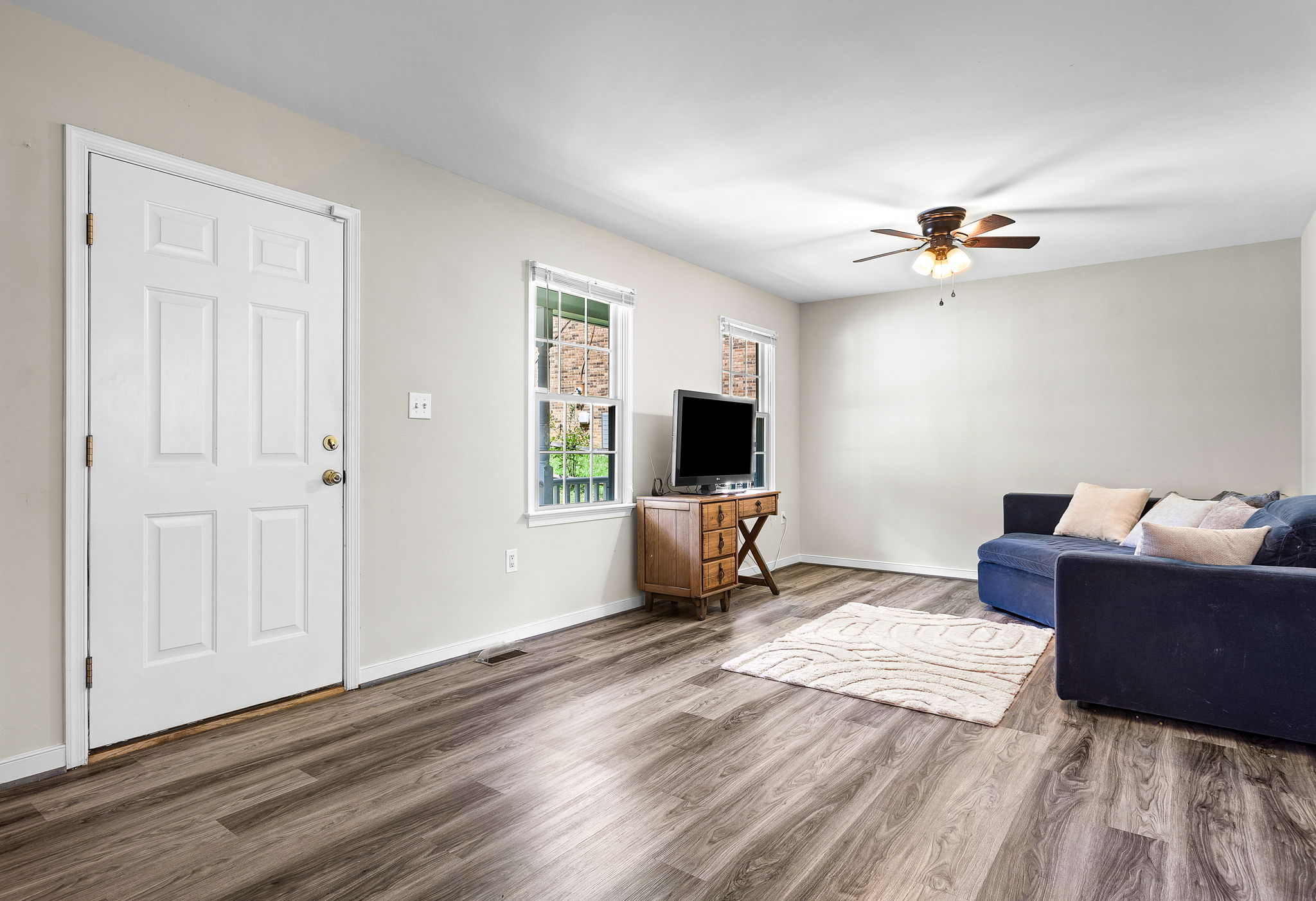 07-Living Room
