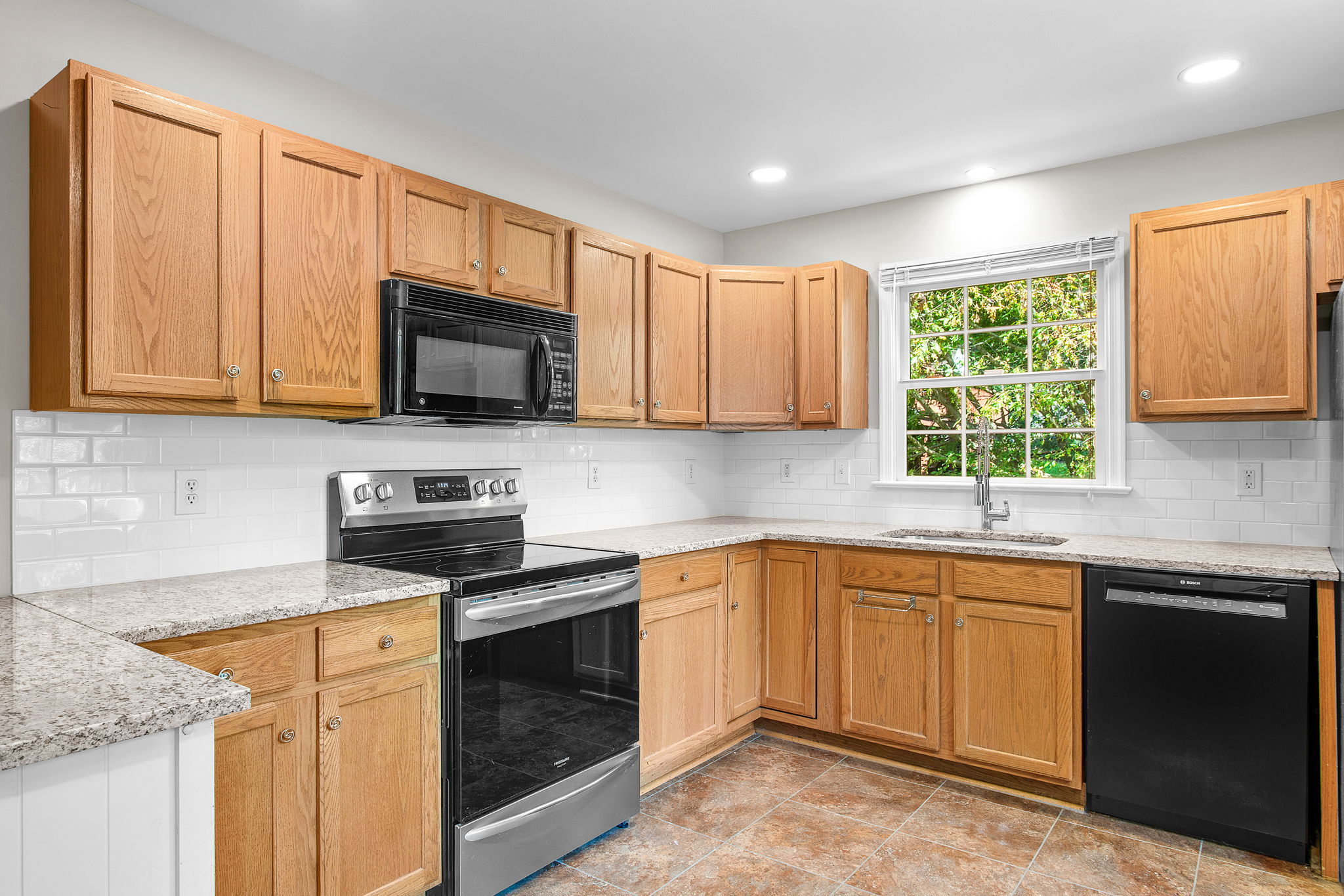 12-Kitchen