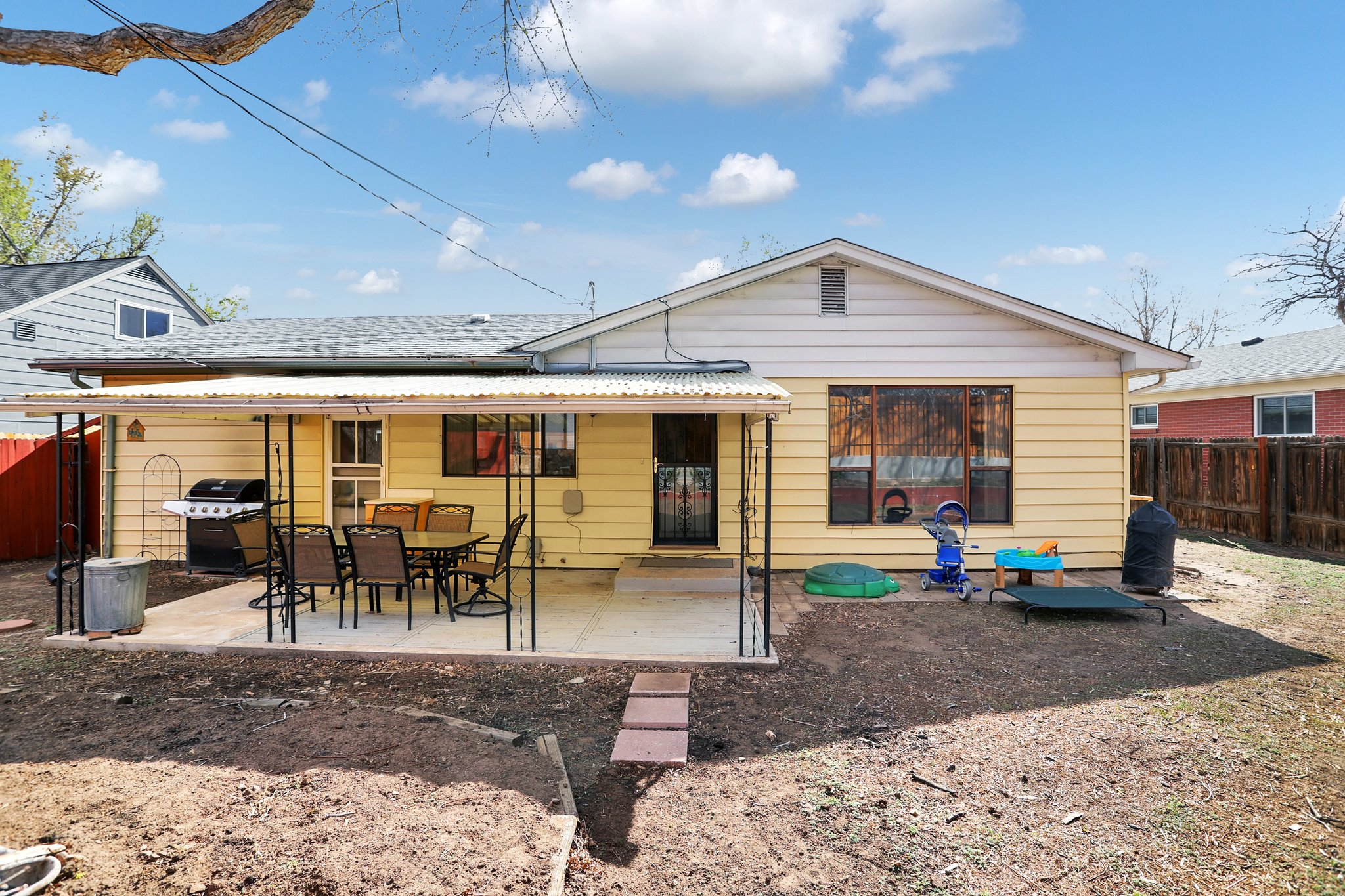 2103 Trent Ave, Colorado Springs, CO 80909 PixVid