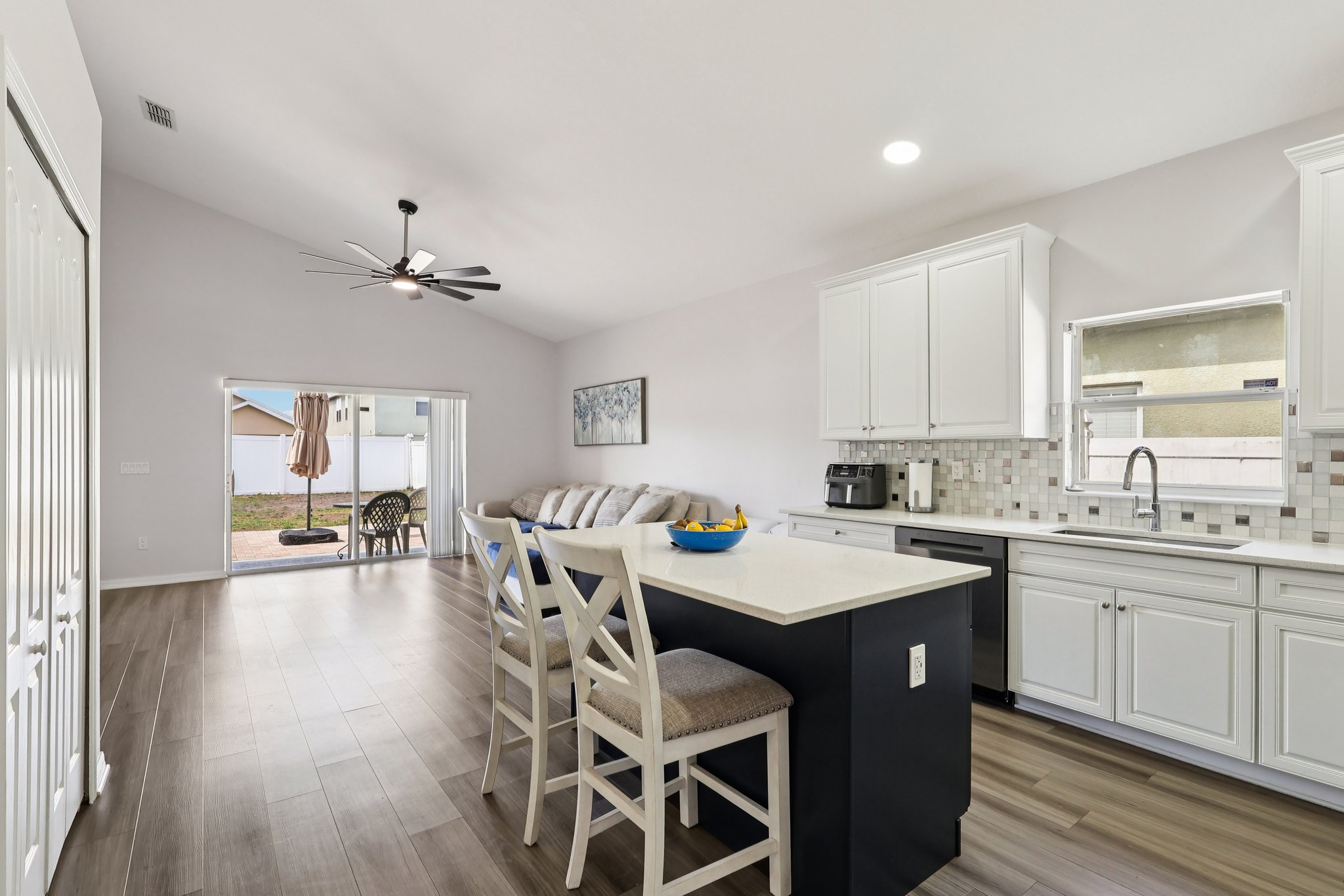 Congress Ln-S0203-011.jpg