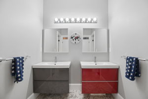  Photo 43