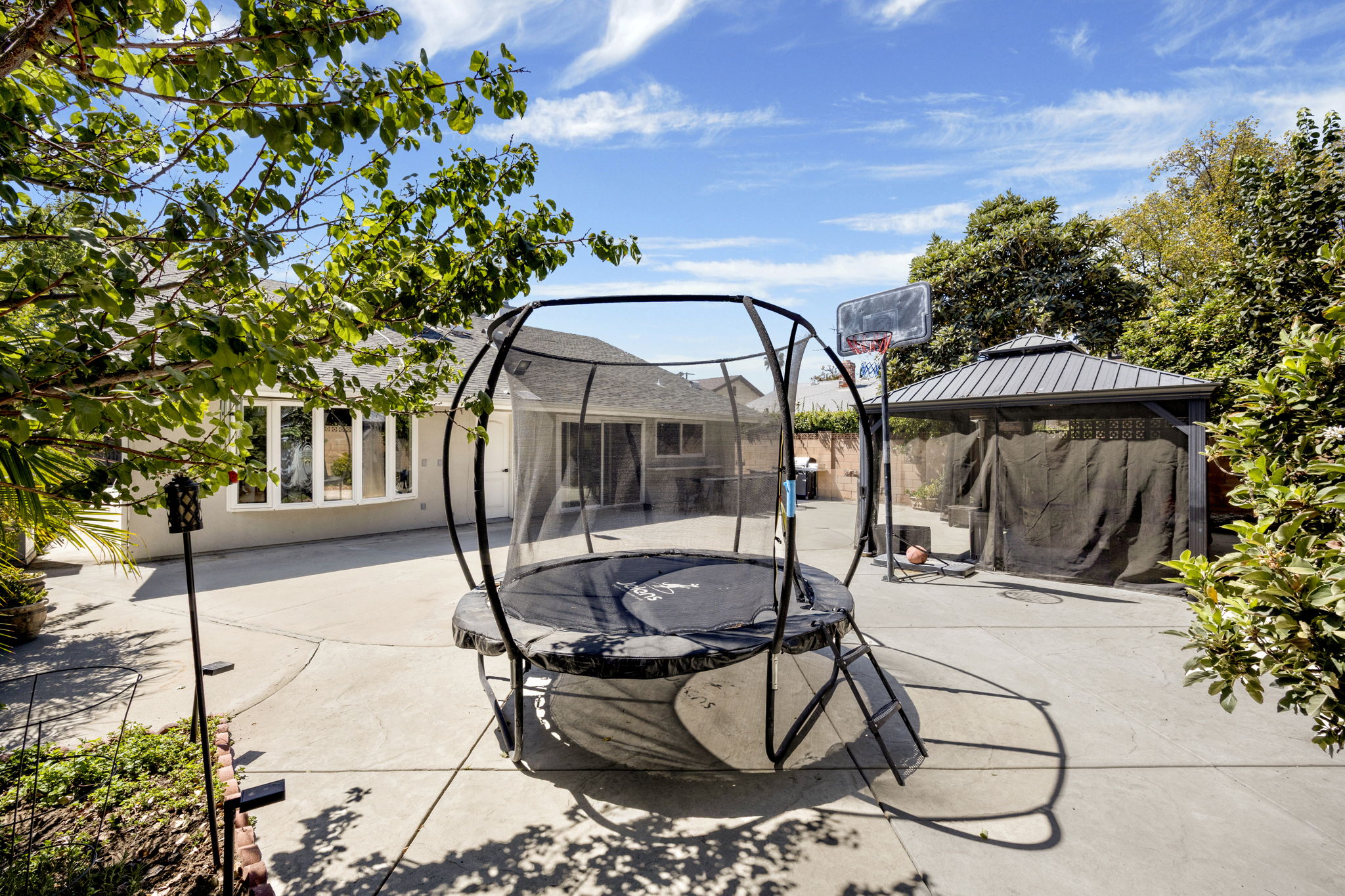  Photo 29