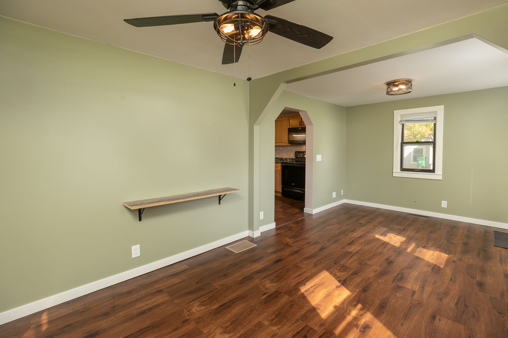 06-Living Room