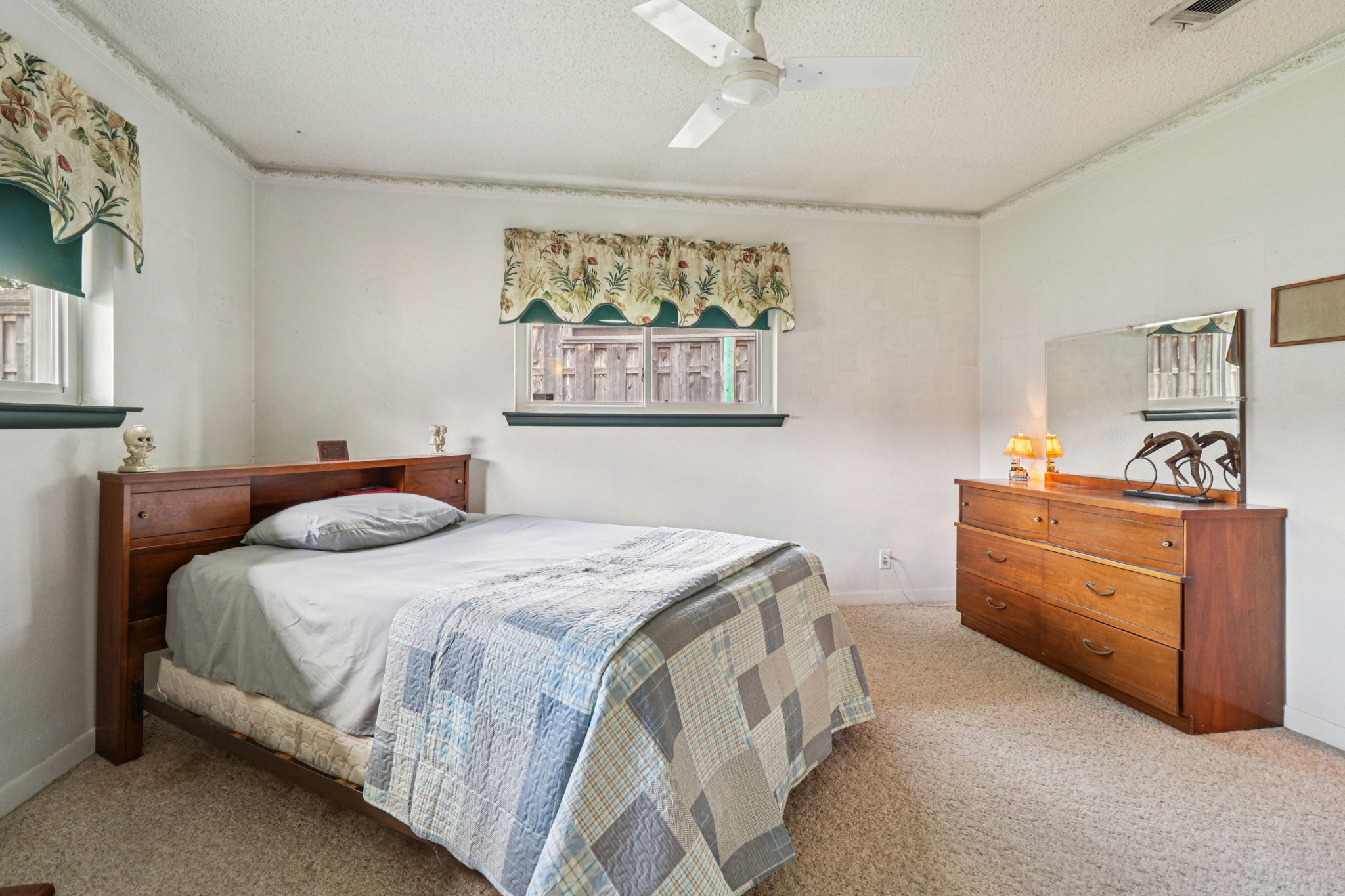 2105 Briarwood Blvd-S0810-040
