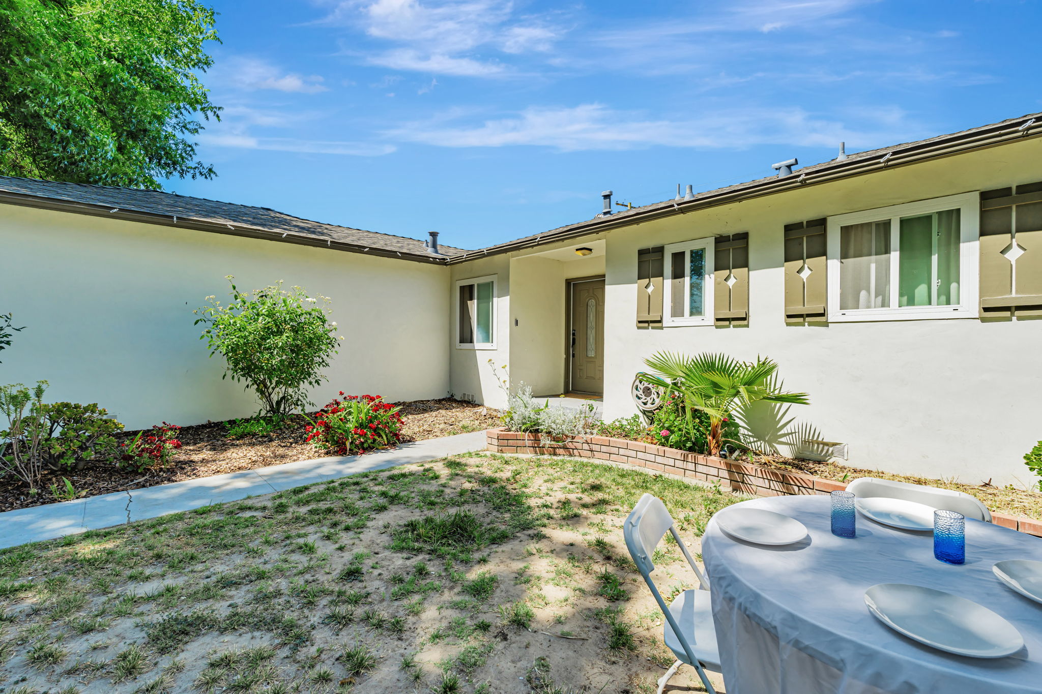 004_2105 Geneva Dr  Modesto