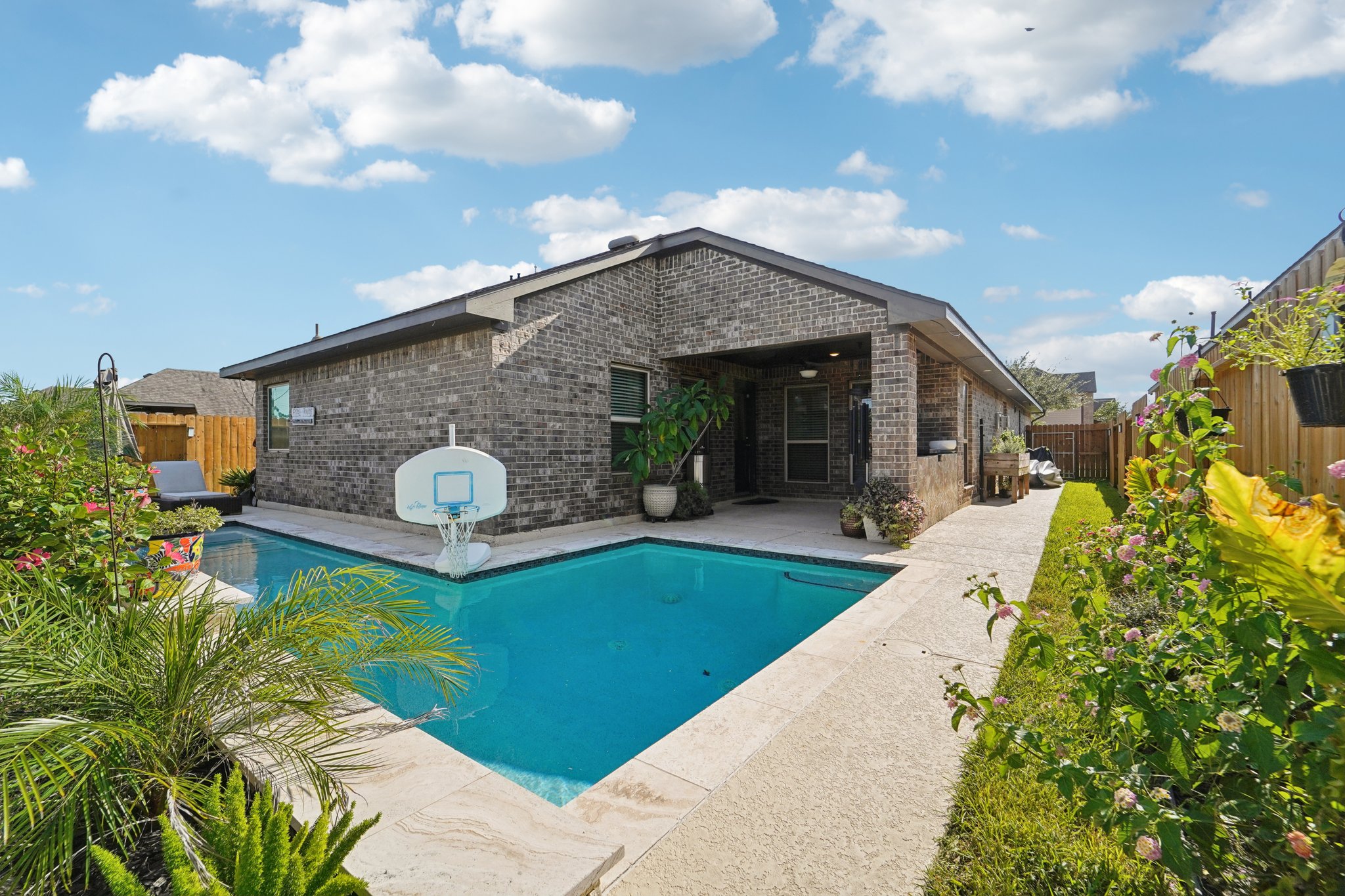Llerena Ln-S0609-044.jpg
