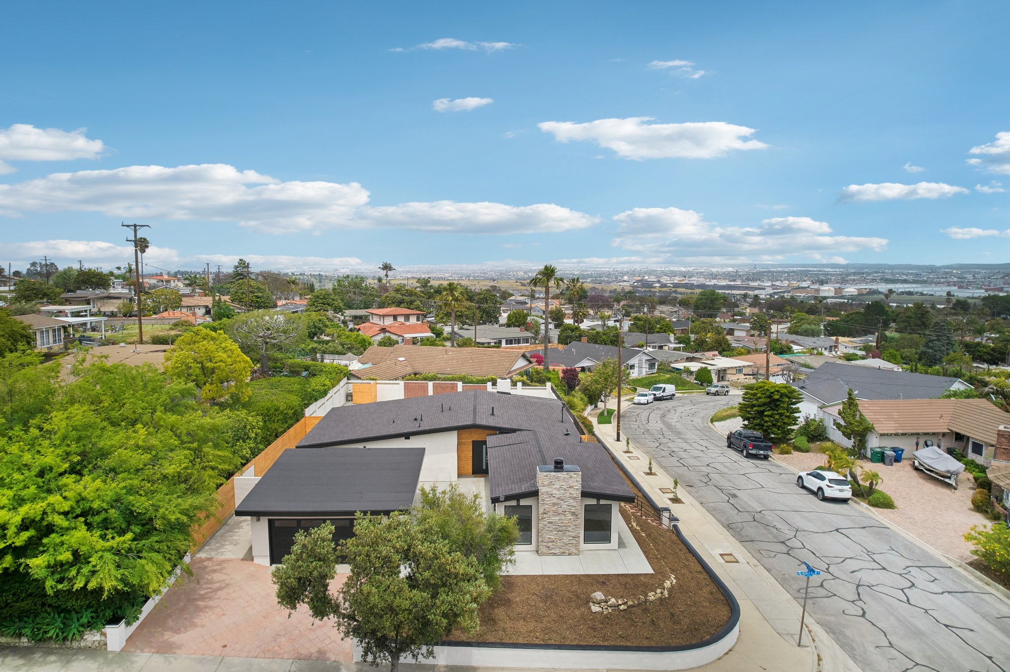 Noble View Dr-1305-047.jpg