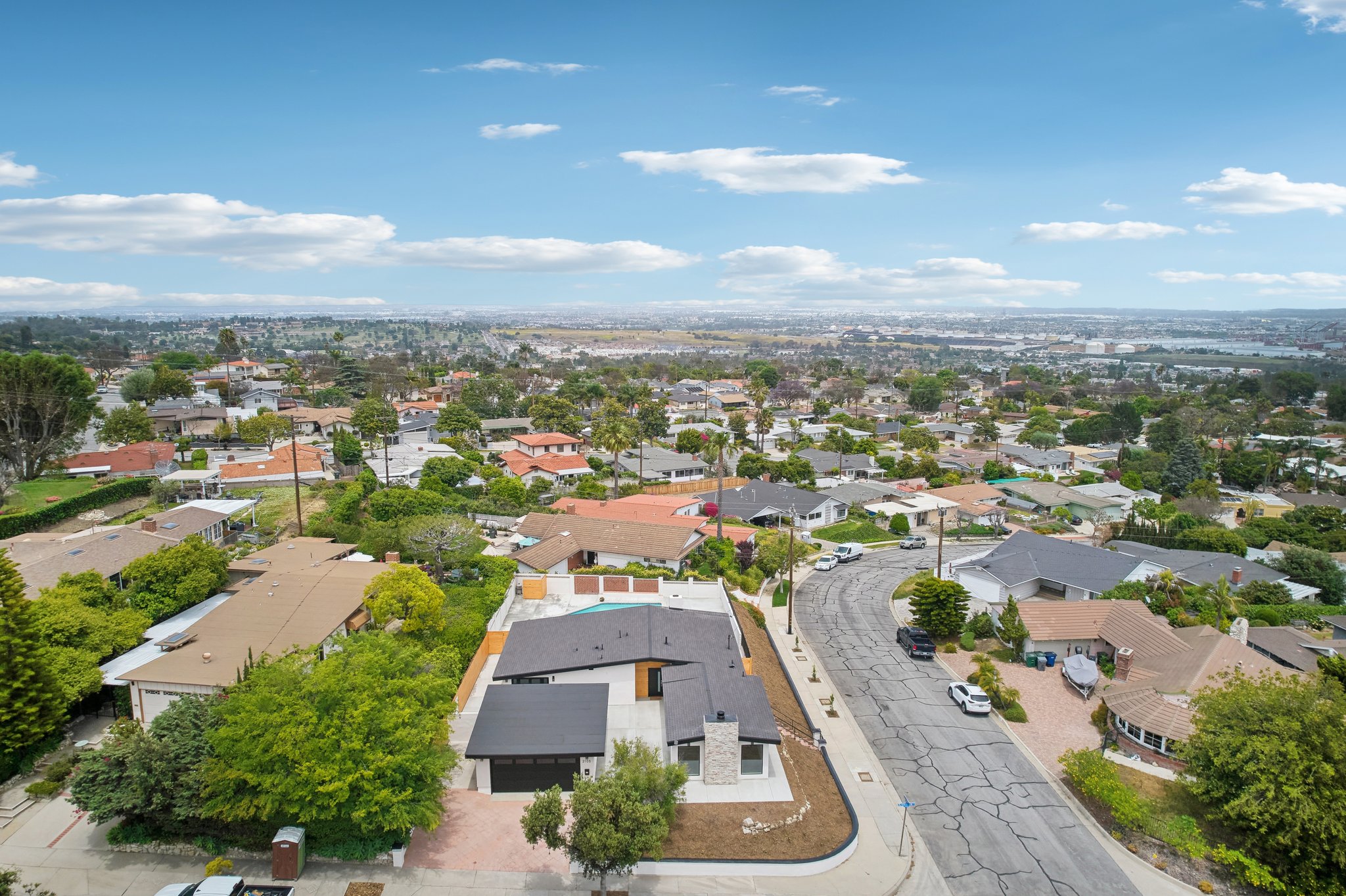 Noble View Dr-1305-049.jpg