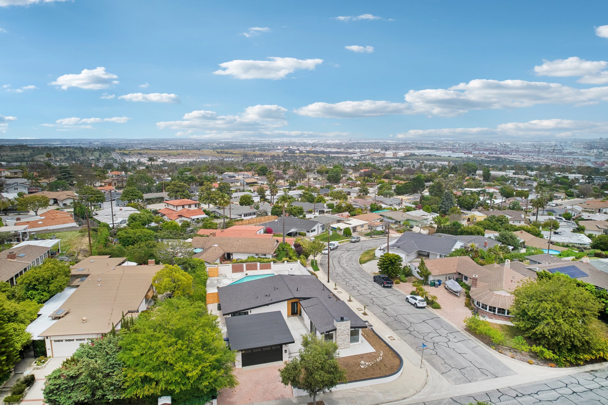 Noble View Dr-1305-051.jpg