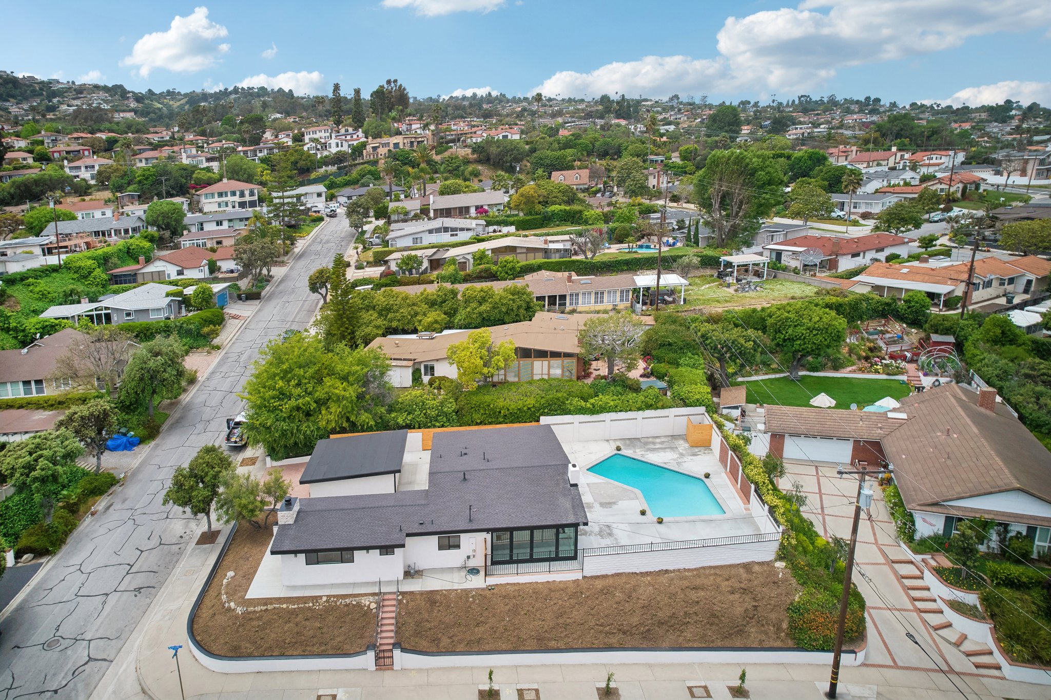 Noble View Dr-1305-056.jpg