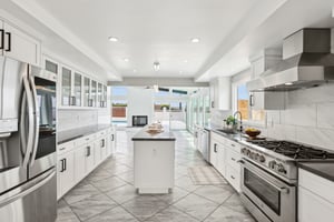 Noble View Dr-1305-017.jpg