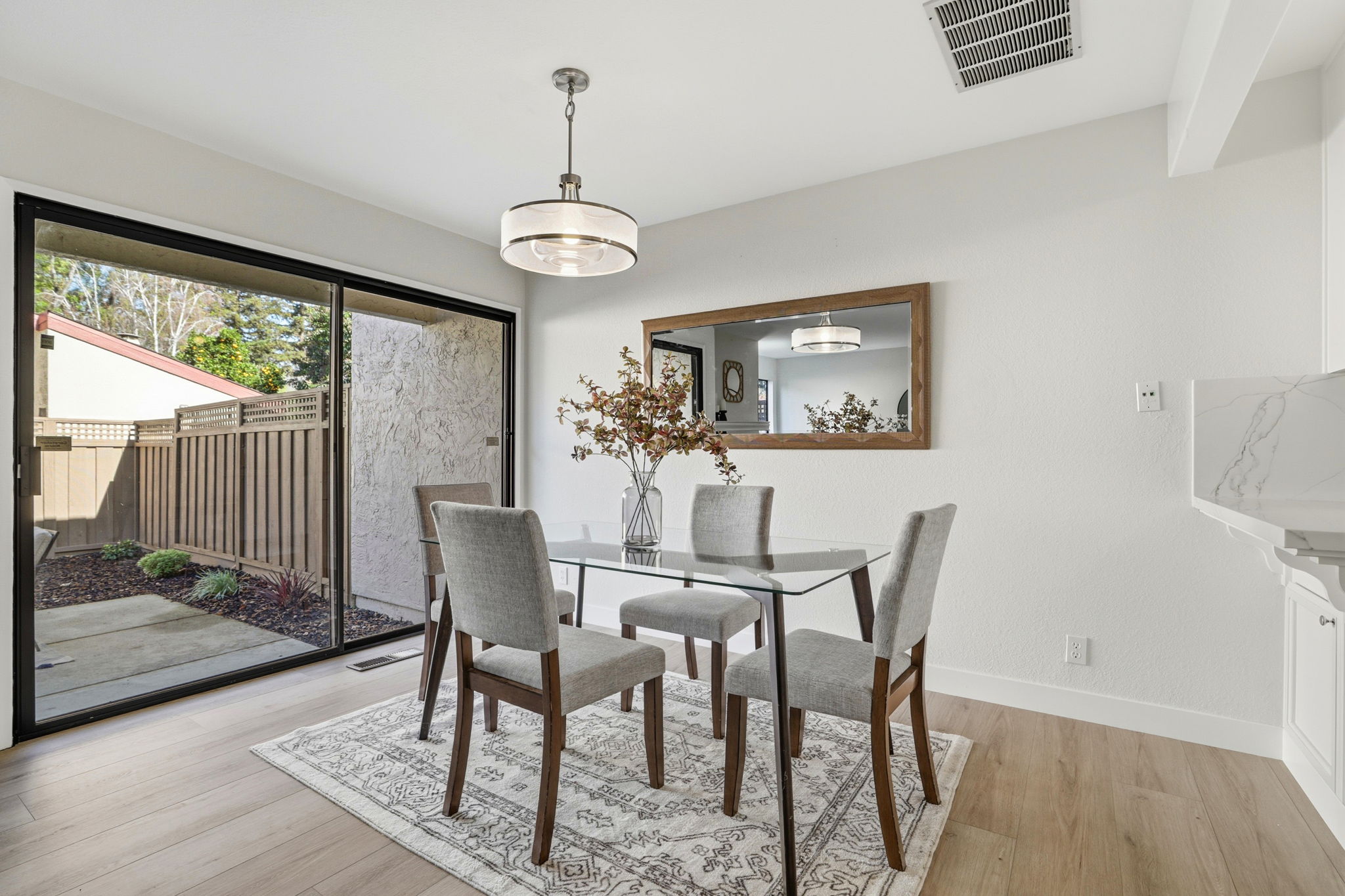 018_f8_2105 Rancho McCormick Blvd