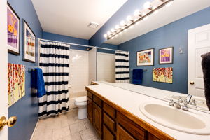Upstairs Secondary Bath