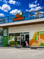 Just a block away, some of Crestview's handiest offerings like Lala's (an iconic dive bar), Pedrosa's pizza, Tumbler 22 chicken joint, Mama Betty's Tex Mex with it's great green space and covered patio.