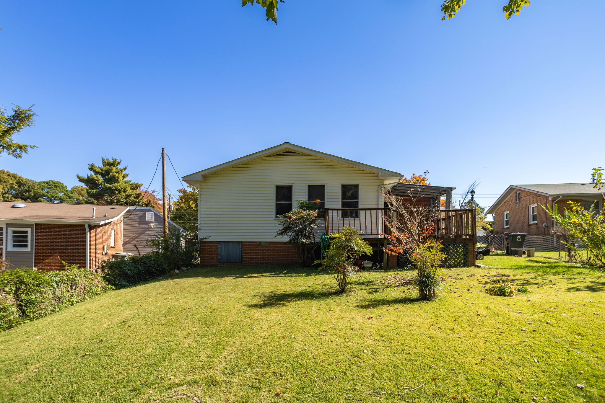 2106 Emerywood Rd-31