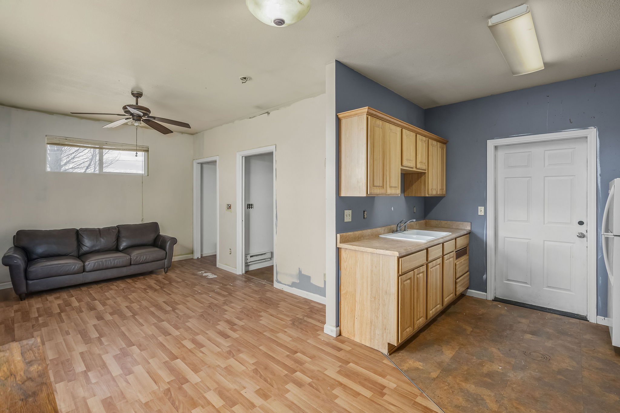 Guest Quarters - Family/Kitchen