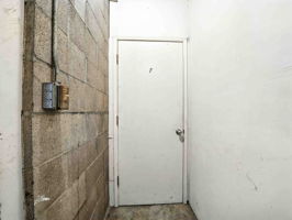  Photo 36